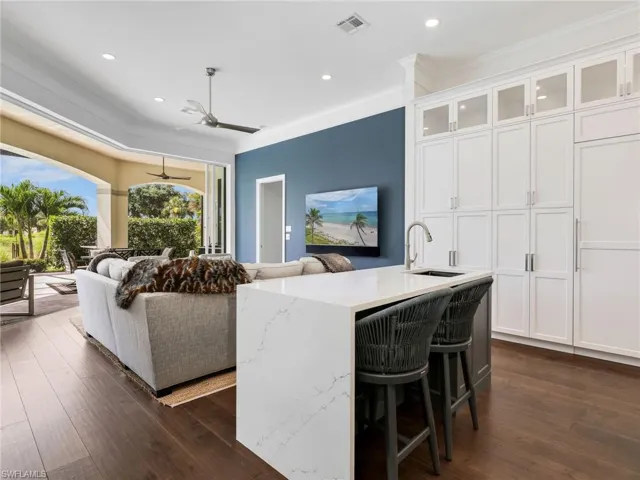 Open concept Kitchen and great room area