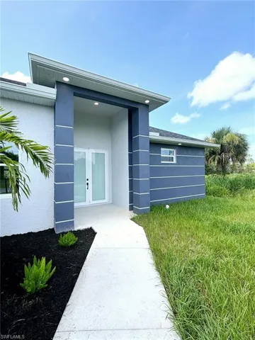 2707  22nd W ST, Lehigh Acres, FL 33971