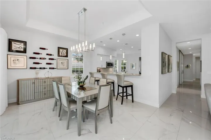 605 El Camino Real 102, Naples, Florida 34119