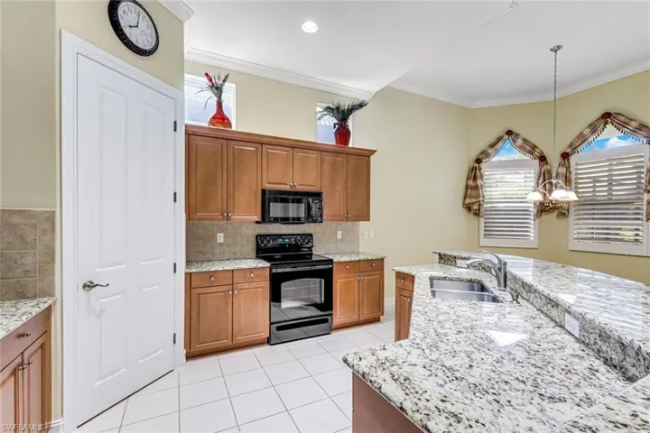 12584 Grandezza Cir, Estero, Florida 33928
