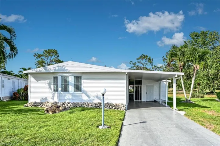 161  Belle Isle  CIR, Naples, FL 34112
