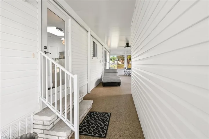 161  Belle Isle  CIR, Naples, FL 34112