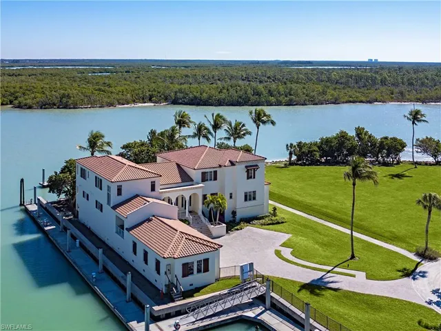 230 & 240 Bay Rd, Naples, Florida 34102