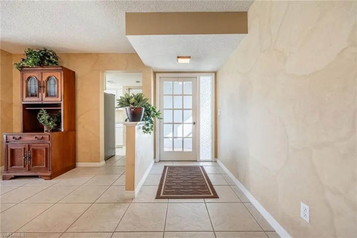 117 SE 43rd  TER, Cape Coral, FL 33904