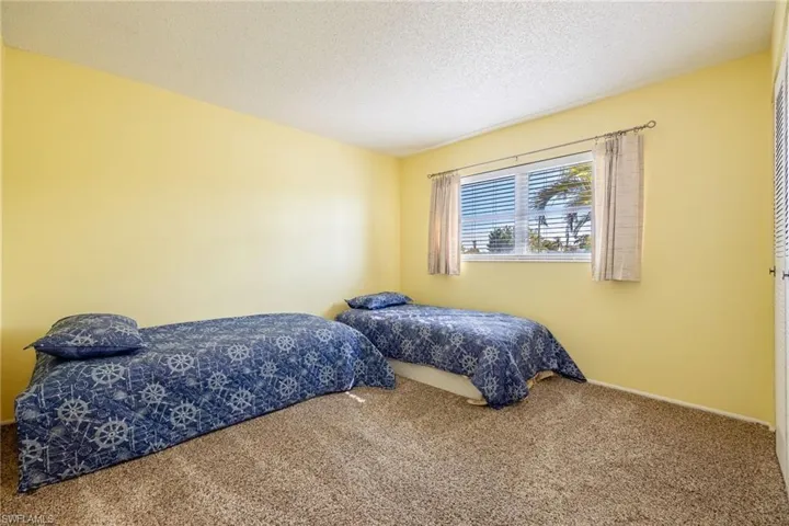 117 SE 43rd  TER, Cape Coral, FL 33904