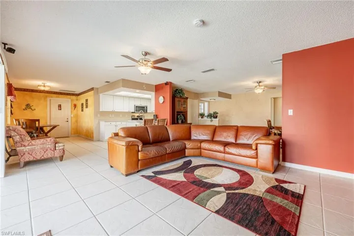 117 SE 43rd  TER, Cape Coral, FL 33904
