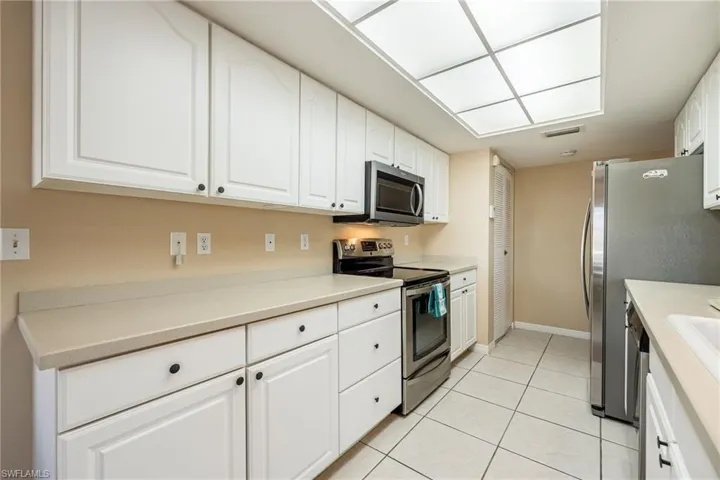 117 SE 43rd  TER, Cape Coral, FL 33904