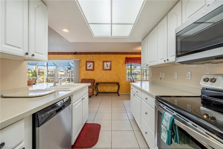 117 SE 43rd  TER, Cape Coral, FL 33904