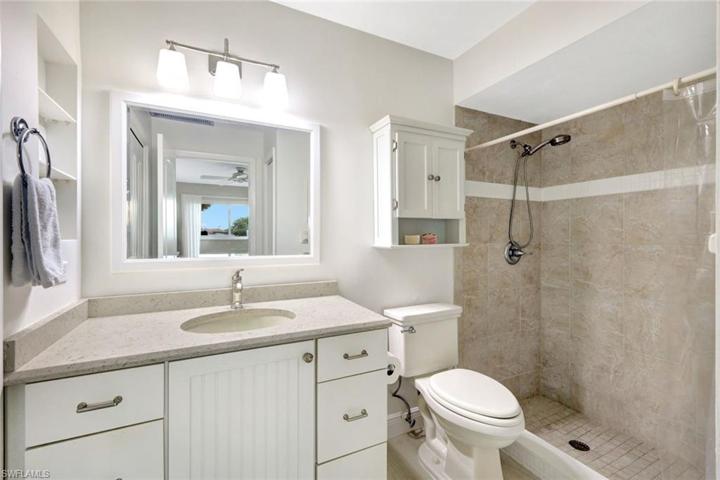 1004  Pine Isle  LN, Naples, FL 34112