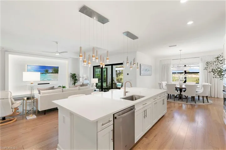 3135  Heather Glen  CT, Naples, FL 34114