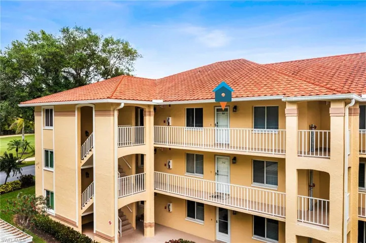 3655  Amberly  CIR, Naples, FL 34112