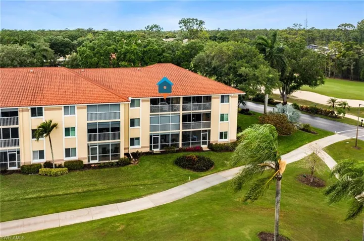 3655  Amberly  CIR, Naples, FL 34112