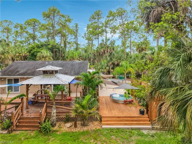 361 39th Ave Ne, Naples, Florida 34120