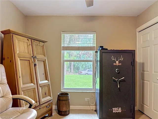 361 39th Ave Ne, Naples, Florida 34120