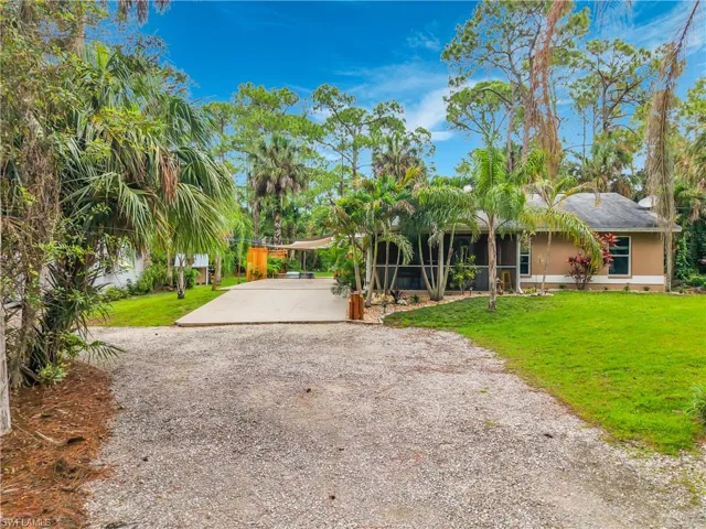 361 39th Ave Ne, Naples, Florida 34120