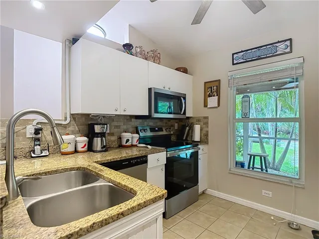 361 39th Ave Ne, Naples, Florida 34120