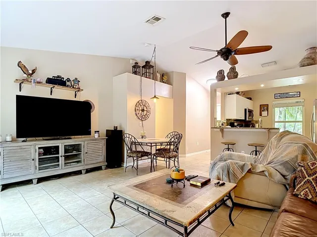 361 39th Ave Ne, Naples, Florida 34120