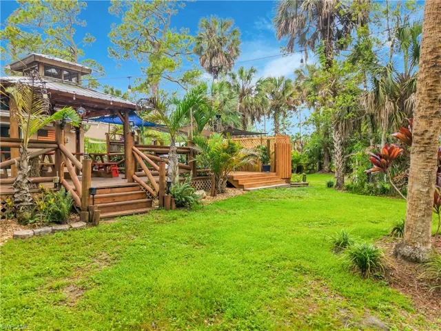 361 39th Ave Ne, Naples, Florida 34120