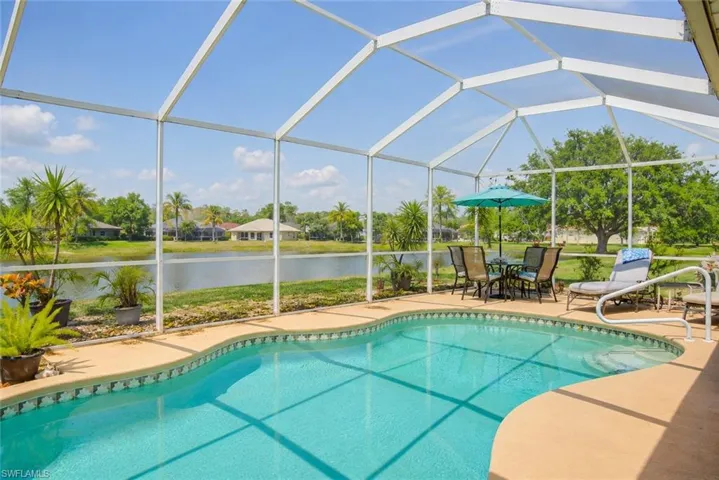 9005 Falcon Pointe Loop, Fort Myers, Florida 33912