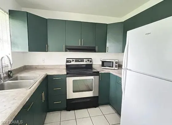 4004  12th N ST, Naples, FL 34103