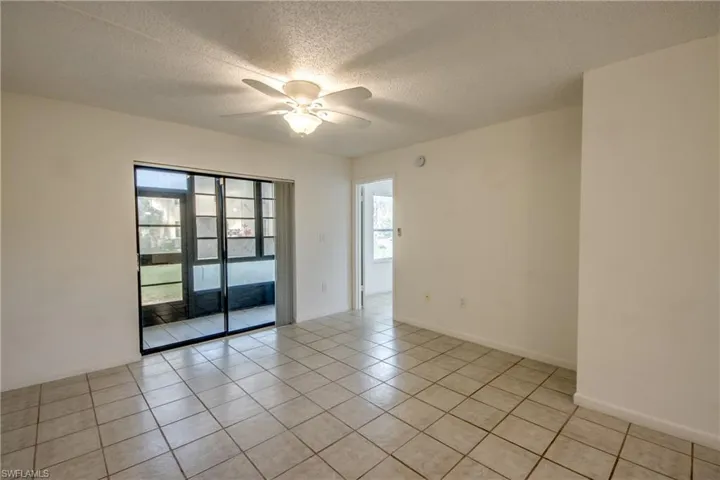 9261 Central Park Dr 106, Fort Myers, Florida 33919