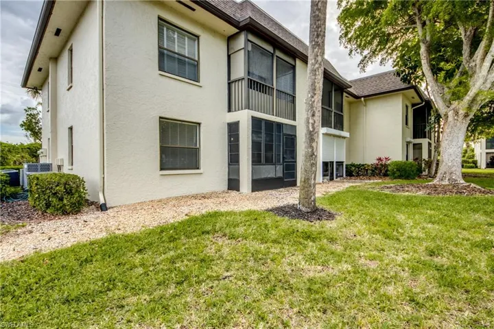 9261 Central Park Dr 106, Fort Myers, Florida 33919