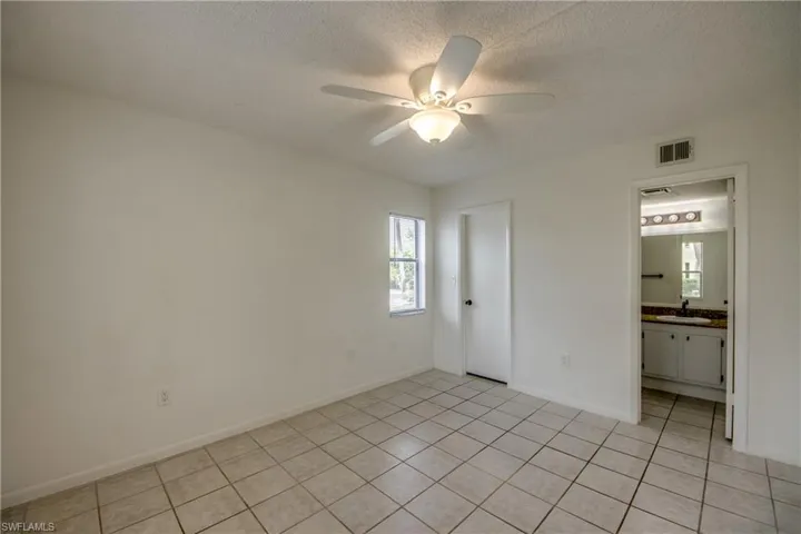9261 Central Park Dr 106, Fort Myers, Florida 33919