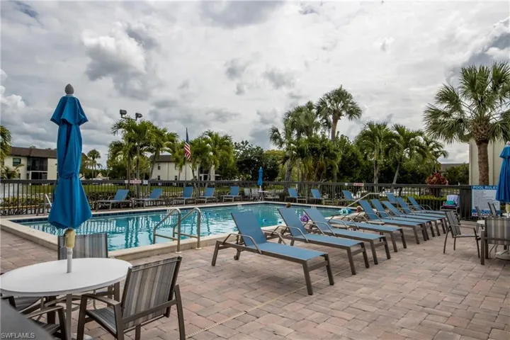 9261 Central Park Dr 106, Fort Myers, Florida 33919