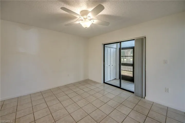 9261 Central Park Dr 106, Fort Myers, Florida 33919