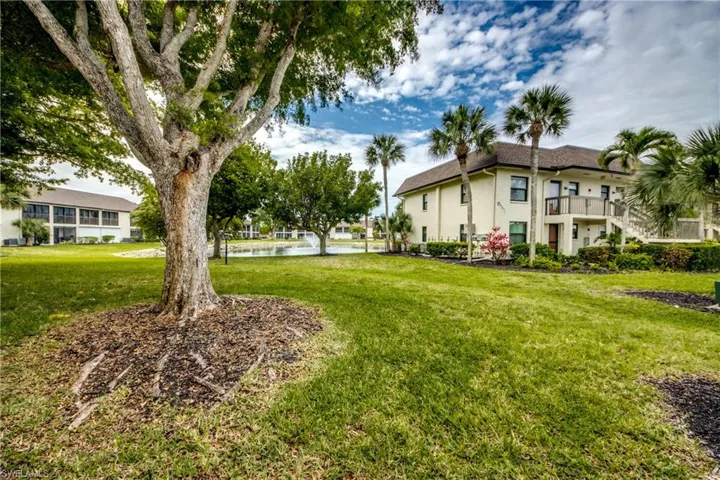 9261 Central Park Dr 106, Fort Myers, Florida 33919