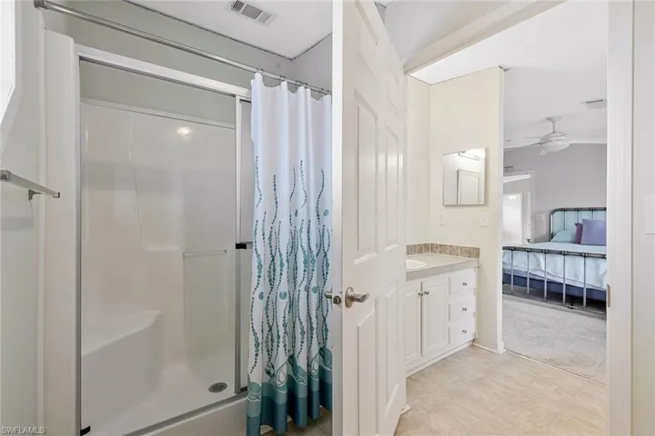5318 Fiddleleaf Dr, Fort Myers, Florida 33905