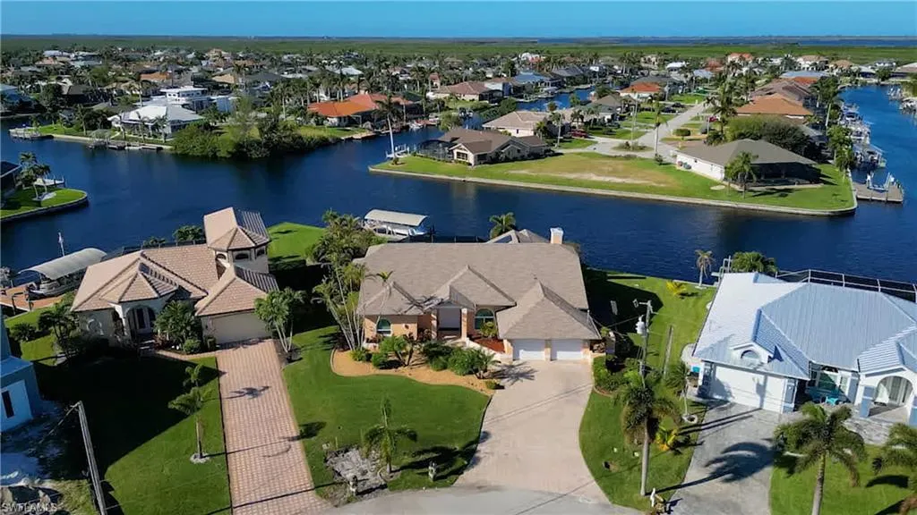 3812 27th CT, Cape Coral, FL 33914,224089731