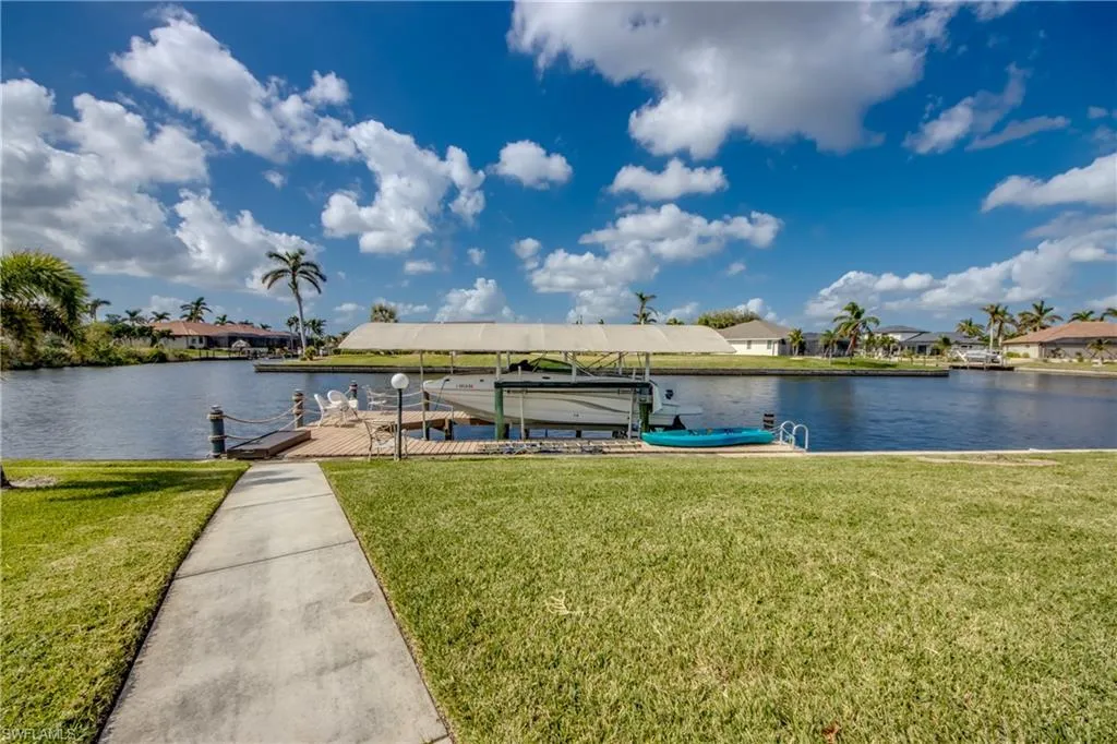 3812 27th CT, Cape Coral, FL 33914,224089731
