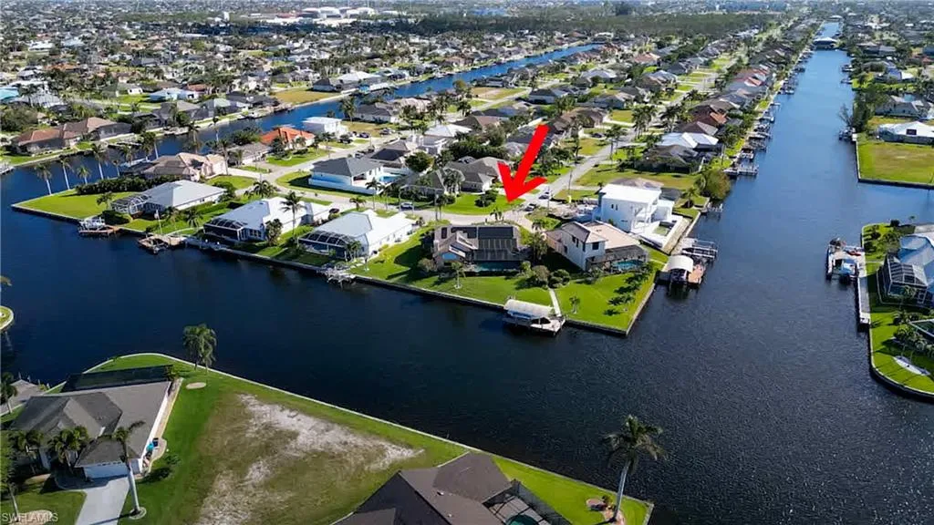 3812 27th CT, Cape Coral, FL 33914,224089731