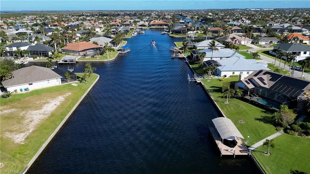 3812 27th CT, Cape Coral, FL 33914,224089731