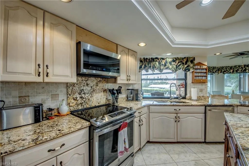 3812 27th CT, Cape Coral, FL 33914,224089731