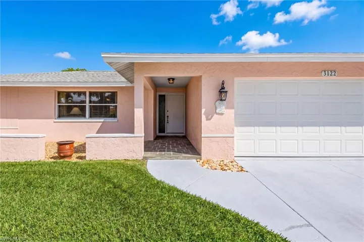 3122 SE 22nd  PL, Cape Coral, FL 33904