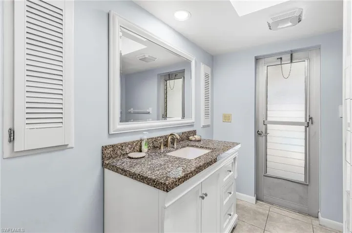 Guest bath and pool bath