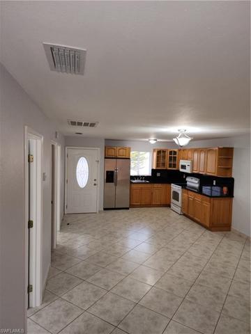 4132 / 4134 SW 7th  PL, Cape Coral, FL 33914