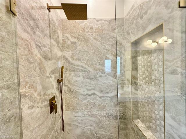 1025  Michigan  AVE, NAPLES, FL 34103