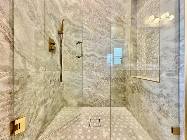 1025  Michigan  AVE, NAPLES, FL 34103