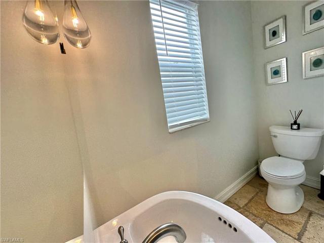 1025  Michigan  AVE, NAPLES, FL 34103