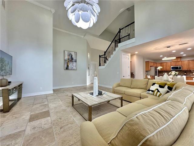 1025  Michigan  AVE, NAPLES, FL 34103