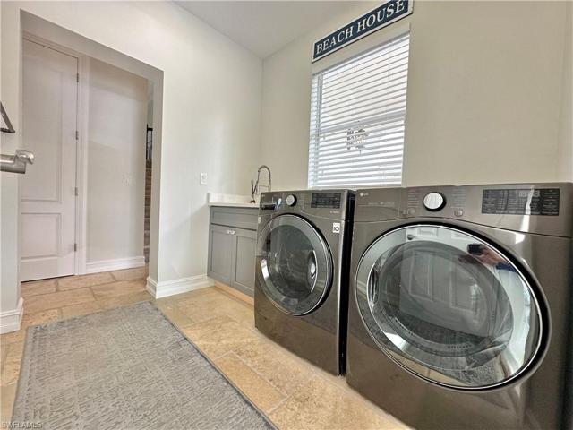 1025  Michigan  AVE, NAPLES, FL 34103