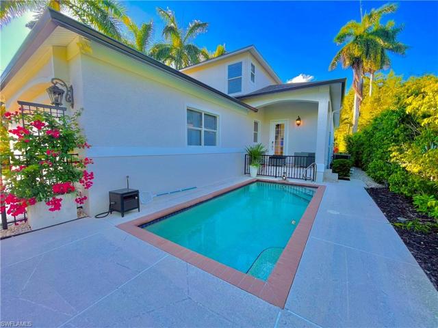 1025  Michigan  AVE, NAPLES, FL 34103