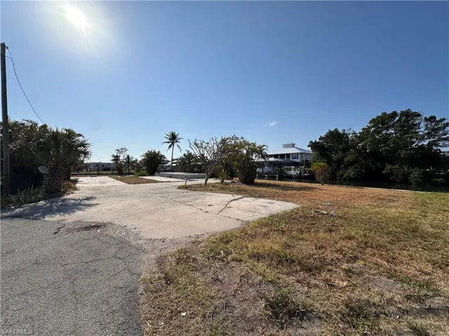 Street View of .25 acre lot.