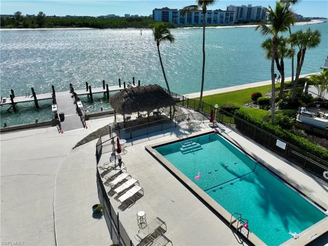 60 Pelican St W 505, Naples, Florida 34113