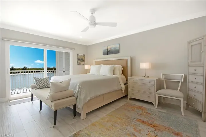 60 Pelican St W 505, Naples, Florida 34113