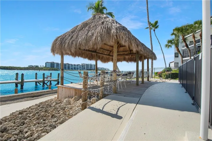 60 Pelican St W 505, Naples, Florida 34113