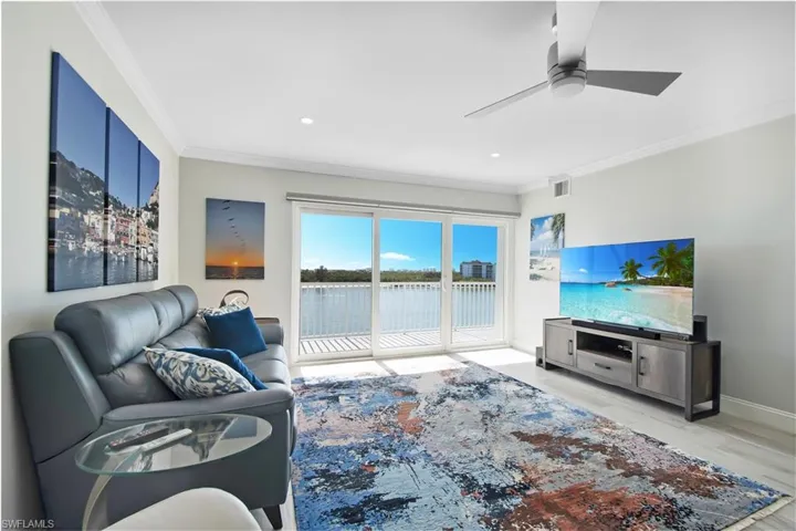 60 Pelican St W 505, Naples, Florida 34113
